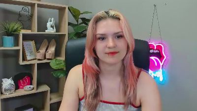 SweetLilyxo live cam on Cam4