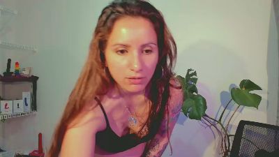 SweetNessa_ live cam on Cam4