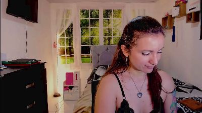 SweetNessa_ live cam on Cam4