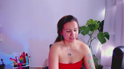 SweetNessa_ live cam on Cam4