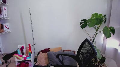 SweetNessa_ live cam on Cam4