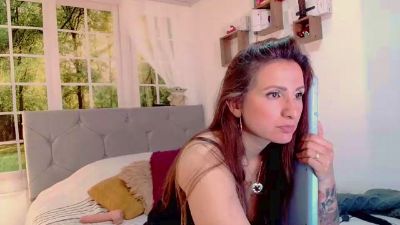 SweetNessa_ live cam on Cam4