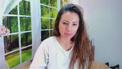 SweetNessa_ live cam on Cam4