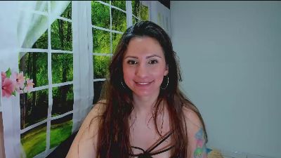 SweetNessa_ live cam on Cam4