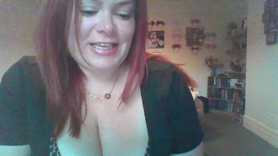 Sweet_82 live cam on Cam4