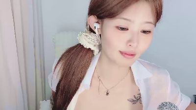 Sweet_YaoXi live cam on Cam4