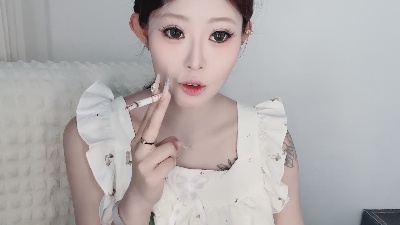 Sweet_YaoXi live cam on Cam4