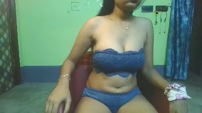 Sweet_kaniika live cam on Cam4