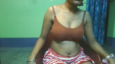 Sweet_kaniika live cam on Cam4