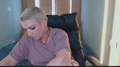 Sweet_n_Strong live cam on Cam4