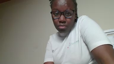 Sweetariah live cam on Cam4