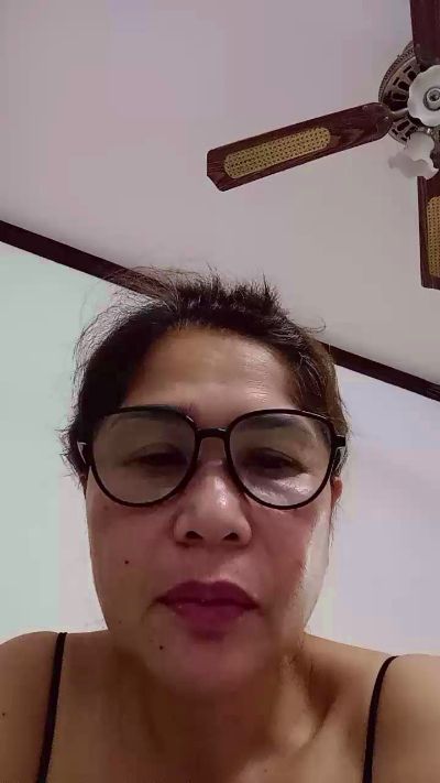 Sweetasian74 live cam on Cam4