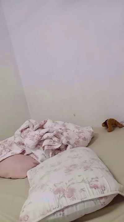 Sweetasian74 live cam on Cam4