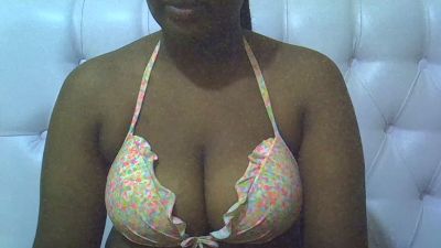 Sweetass002 live cam on Cam4