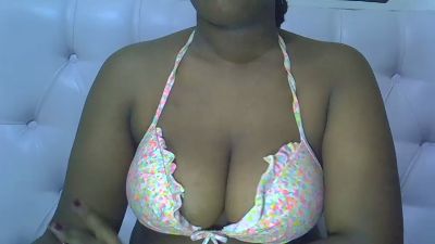 Sweetass002 live cam on Cam4