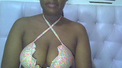 Sweetass002 live cam on Cam4