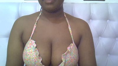 Sweetass002 live cam on Cam4