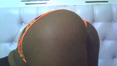Sweetass002 live cam on Cam4