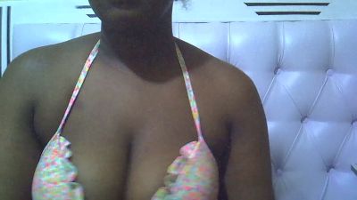 Sweetass002 live cam on Cam4