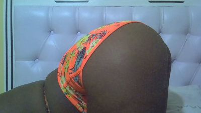 Sweetass002 live cam on Cam4