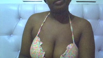 Sweetass002 live cam on Cam4