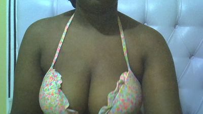 Sweetass002 live cam on Cam4