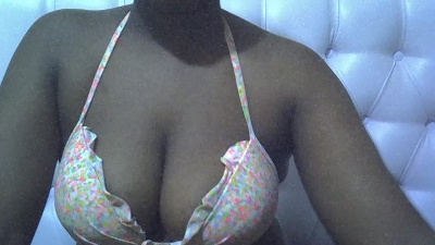 Sweetass002 live cam on Cam4