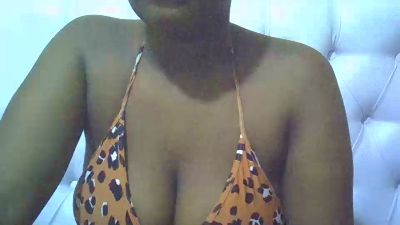 Sweetass002 live cam on Cam4