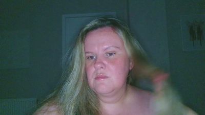 Sweetcheeks84 live cam on Cam4