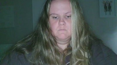 Sweetcheeks84 live cam on Cam4