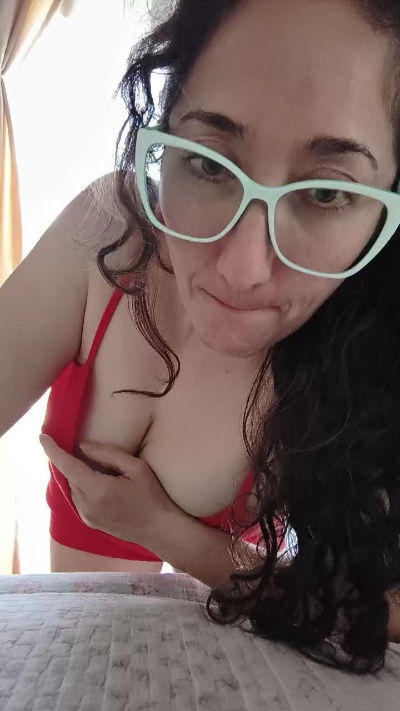Sweetdelight69 live cam on Cam4