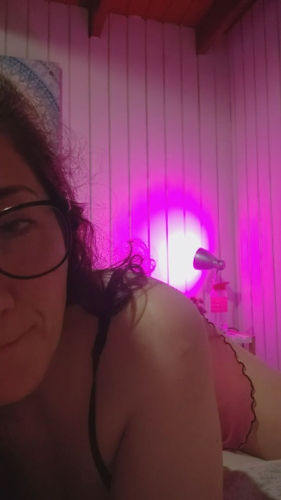 Sweetdelight69 live cam on Cam4