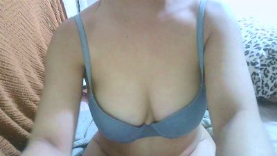 Sweetgie24 live cam on Cam4