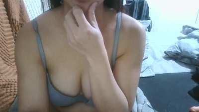 Sweetgie24 live cam on Cam4