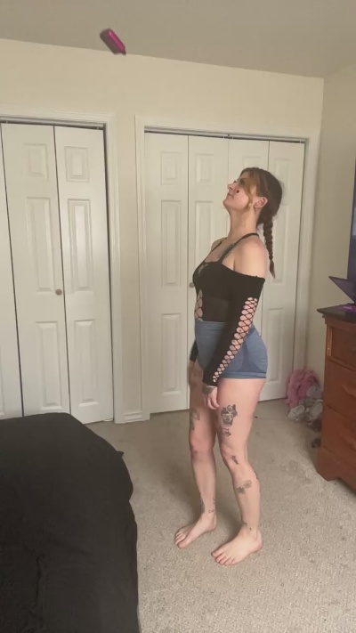 Sweetheart33 live cam on Cam4