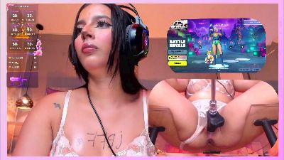 SweetieCloe live cam on Cam4