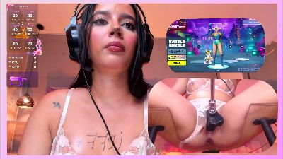 SweetieCloe live cam on Cam4