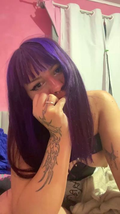 Sweetlilly live cam on Cam4