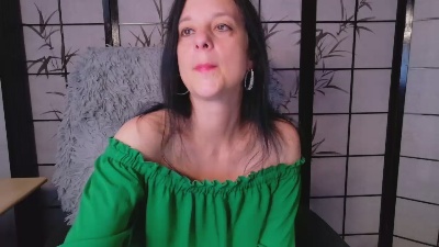 Sweetlonglips_ live cam on Cam4
