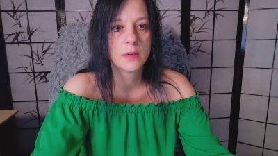 Sweetlonglips_ live cam on Cam4