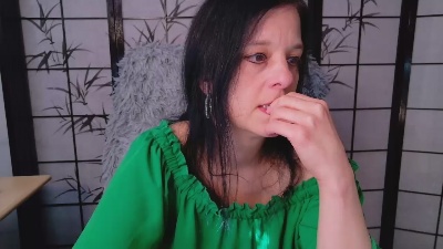 Sweetlonglips_ live cam on Cam4