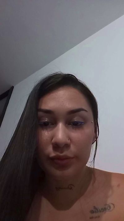 Sweetmilk3 live cam on Cam4