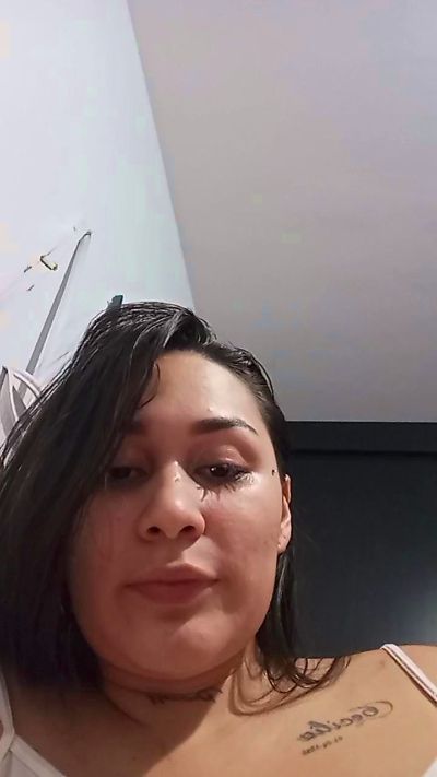 Sweetmilk3 live cam on Cam4