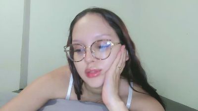 Sweetmoo4200 live cam on Cam4