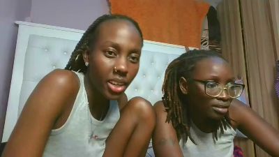 Sweetnova live cam on Cam4