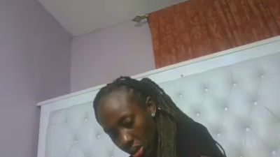 Sweetnova live cam on Cam4