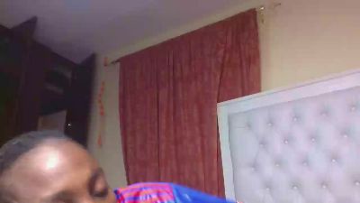 Sweetnova live cam on Cam4