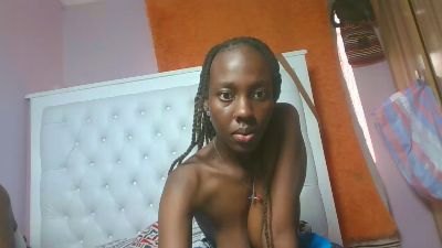 Sweetnova live cam on Cam4