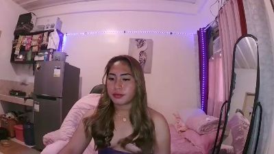SweetsinTiff live cam on UnifiedCams