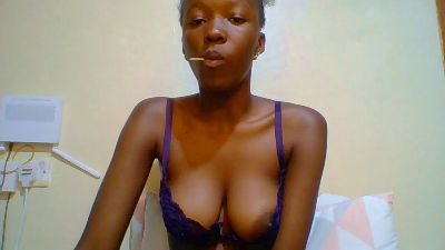 Sweett_Denzel live cam on Cam4